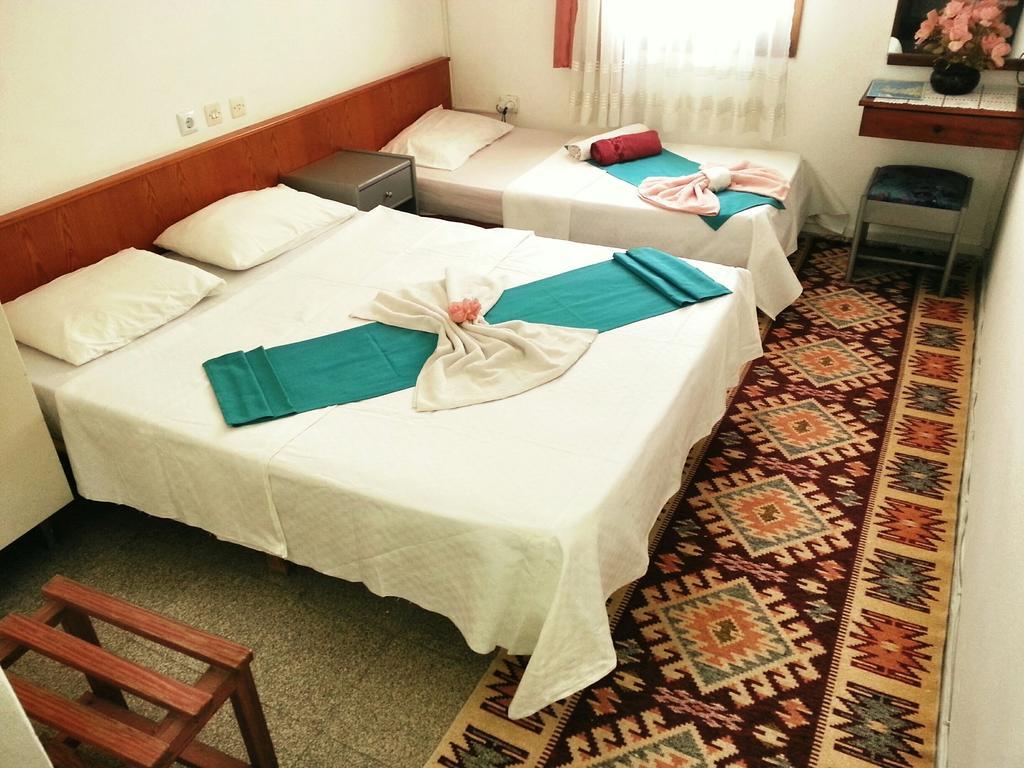 Parmis Rooms Çeşme 客房 照片