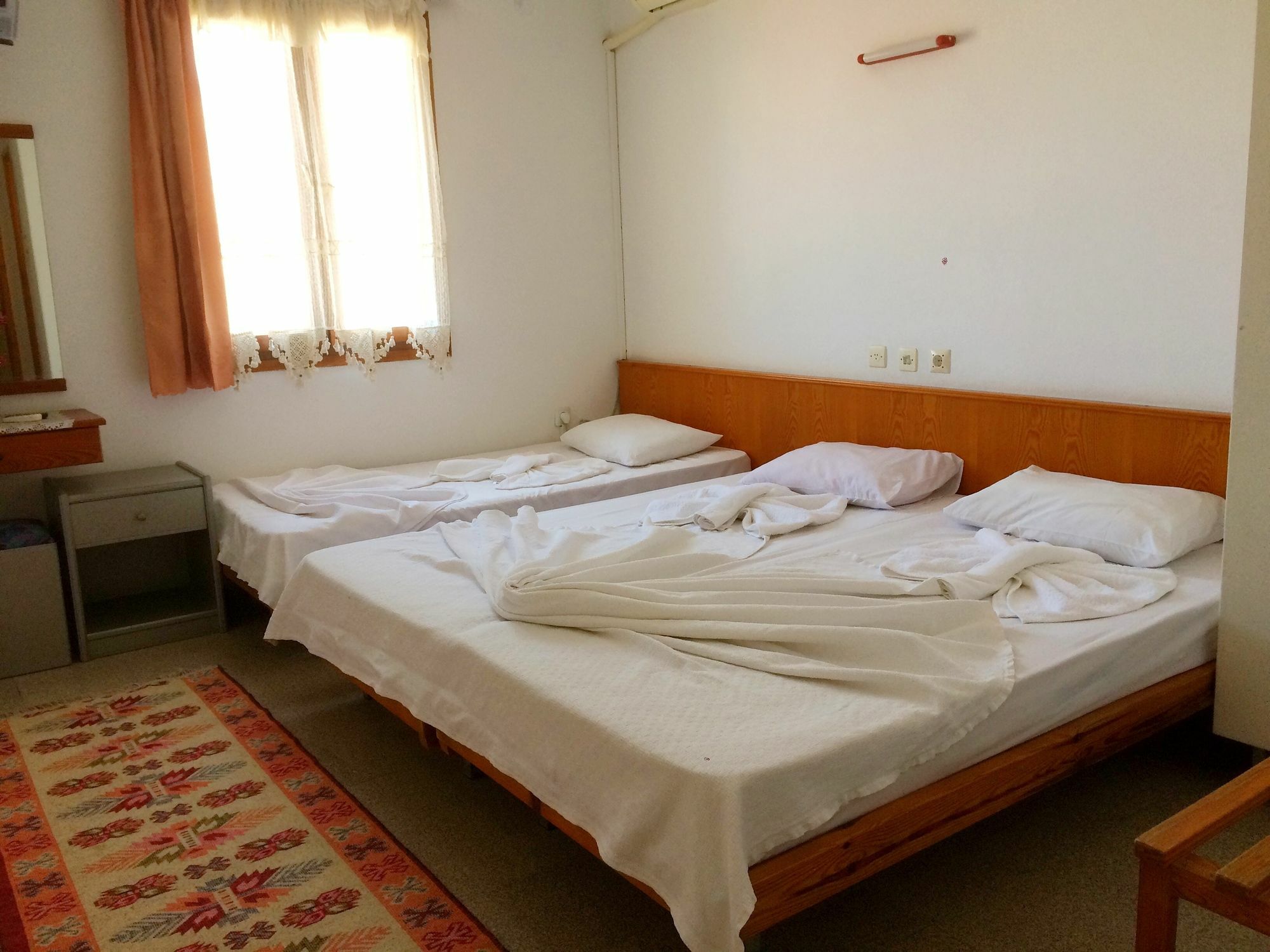 Parmis Rooms Çeşme 外观 照片